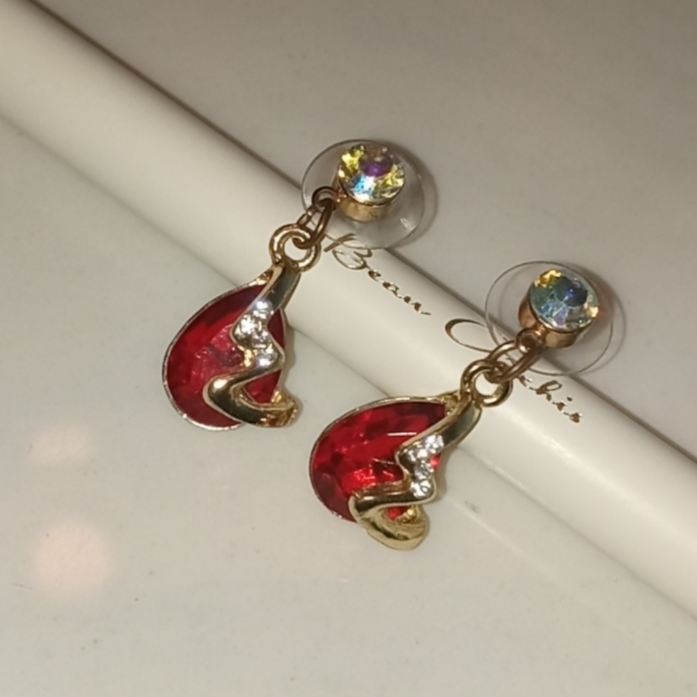 Red Droplet Gold Back Earrings